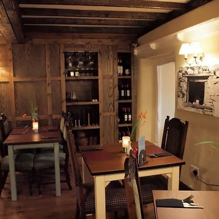 The Game Cock イン