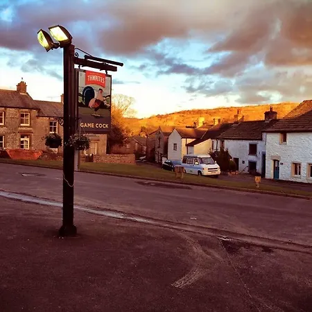 The Game Cock イン