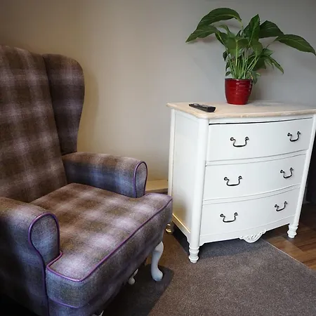 The Game Cock 3* Austwick