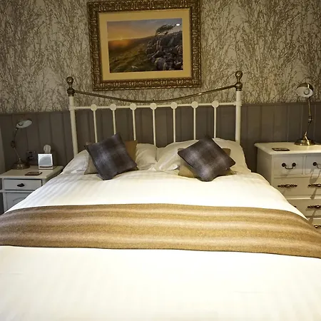 The Game Cock 3* Austwick