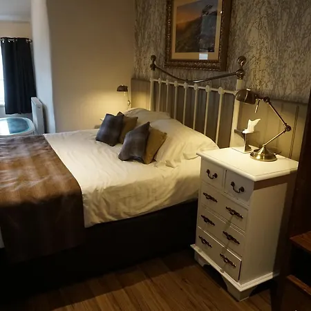 The Game Cock Inn Austwick