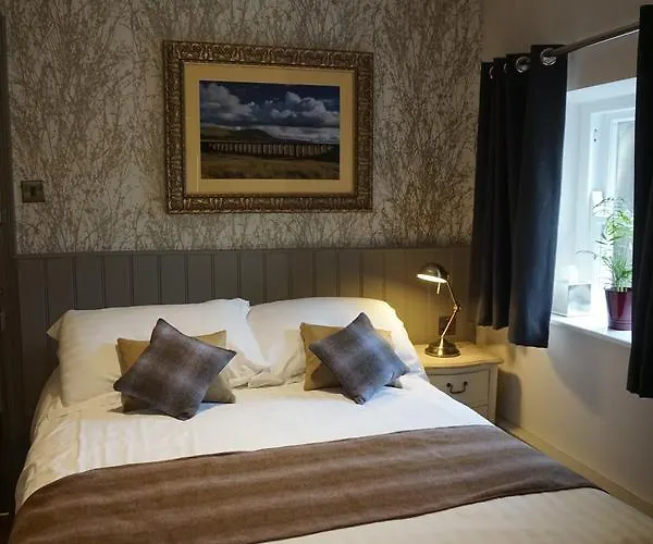 Inn The Game Cock 3*