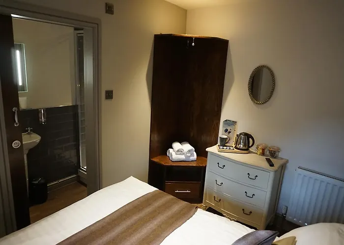 Inn The Game Cock 3*