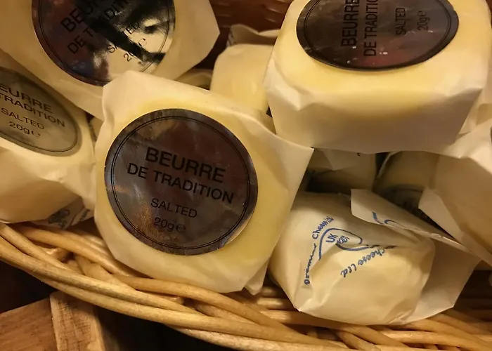 The Game Cock 3* Austwick