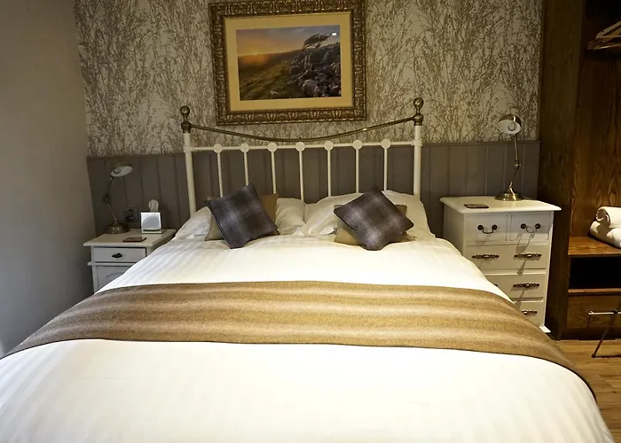 The Game Cock 3* Austwick